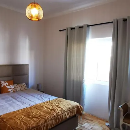 公寓 Huge Terrace And 2 Balconies Center 波尔蒂芒